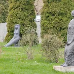 On Im Gustav Seitz Gaestehaus Lejlighed