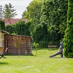 On Im Gustav Seitz Gaestehaus Lejlighed Muncheberg