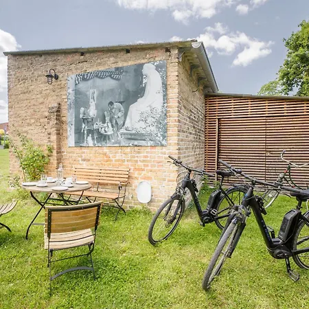 On Im Gustav Seitz Gaestehaus Muncheberg