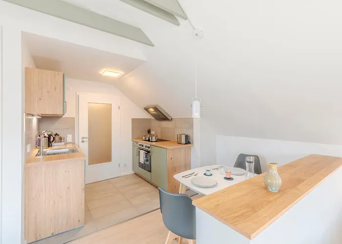 Apartment On Im Gustav Seitz