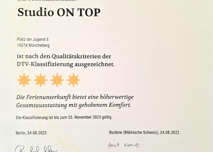 Apartment On Im Gustav Seitz *